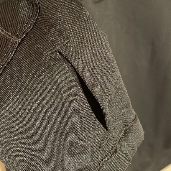 REEBOK Black Running Top Half Zip Size Small - Picture 4 of 7